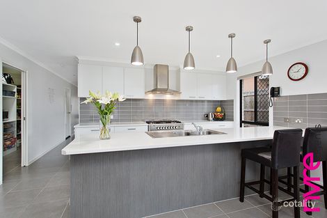 9 Braxlaw Cres, Dakabin, QLD 4503