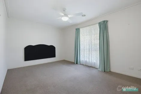 Property photo of 4 Hasker Drive Kangaroo Flat VIC 3555