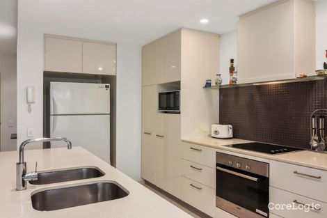 Property photo of 305 Laver Drive Robina QLD 4226