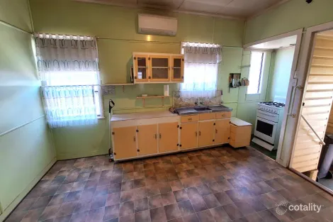 Property photo of 143 Folkestone Street Stanthorpe QLD 4380