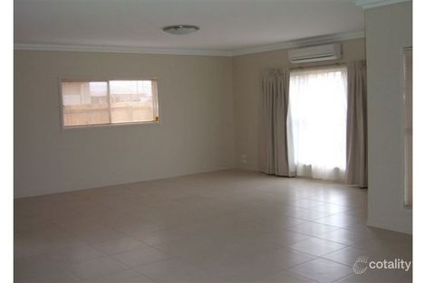 Property photo of 1/11 Highgrove Drive Highfields QLD 4352