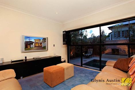 Property photo of 17 Burns Street Indooroopilly QLD 4068