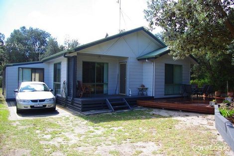 Property photo of 2290 Shoreline Drive The Honeysuckles VIC 3851