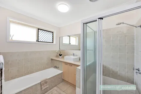Property photo of 5 Westview Terrace Avoca QLD 4670