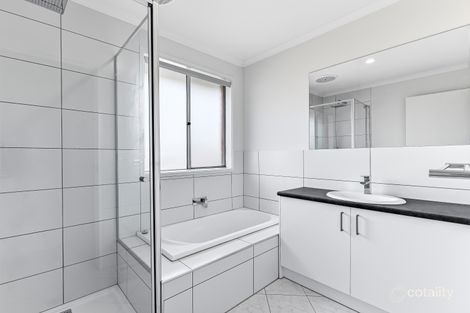 Property photo of 2/6A Jacksons Road Noble Park North VIC 3174