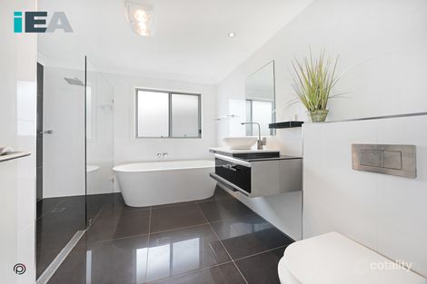 Property photo of 2/29 Addison Avenue Lake Illawarra NSW 2528