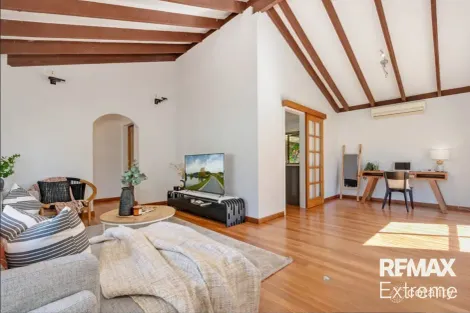 Property photo of 10 Harvest Loop Edgewater WA 6027