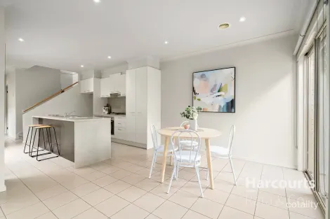 Property photo of 15 Mujeres Walk Epping VIC 3076