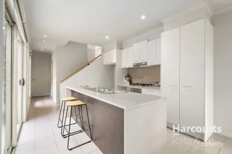 Property photo of 15 Mujeres Walk Epping VIC 3076