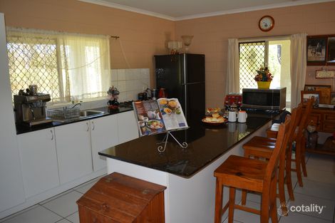 Property photo of 226 Jacaranda Drive Millstream QLD 4888