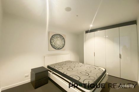 Property photo of 3304/33 Rose Lane Melbourne VIC 3000