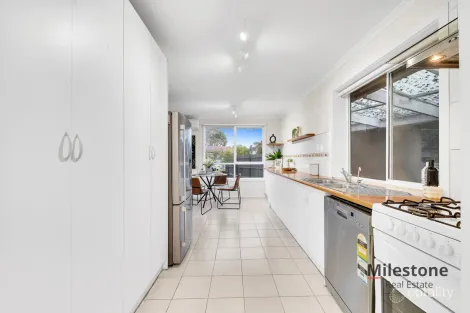 Property photo of 30 Riverview Crescent Eumemmerring VIC 3177