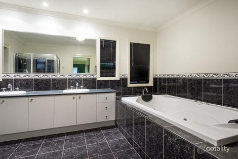 Property photo of 3 Cougar Place Shepparton VIC 3630