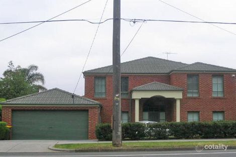 135 Hawthorn Rd, Forest Hill, VIC 3131