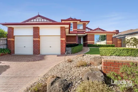 Property photo of 10 Streeton Court Sunbury VIC 3429