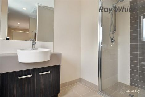 Property photo of 48 Nossal Drive Point Cook VIC 3030