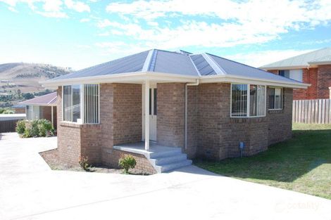 1/1 Howlett Ct, Brighton, TAS 7030