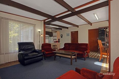 Property photo of 32 Wallaringa Street Surfside NSW 2536