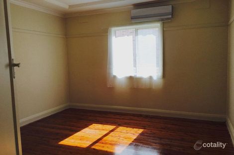 Property photo of 8 Myddleton Avenue Fairfield NSW 2165