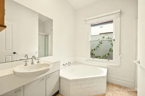 Property photo of 64 Clarke Street Northcote VIC 3070