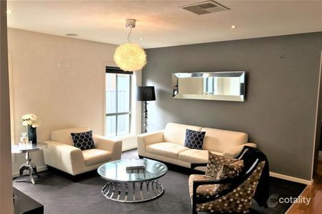 78 Hawkstowe Pde, South Morang, VIC 3752