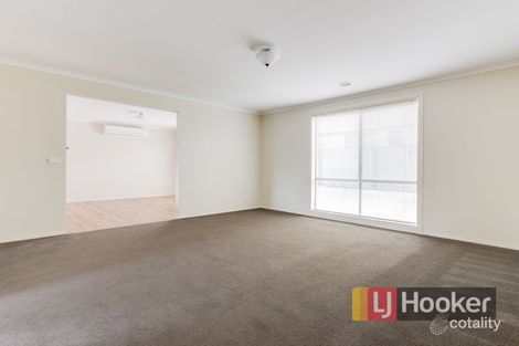 Property photo of 15 Adrian Drive Pakenham VIC 3810