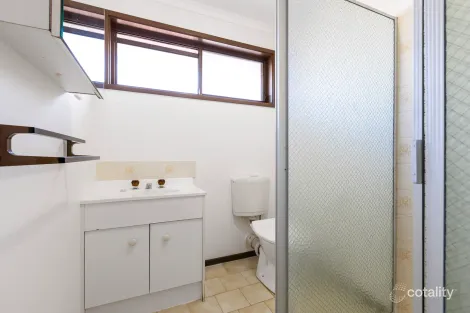 Property photo of 4 Kinnordy Court Hamlyn Heights VIC 3215