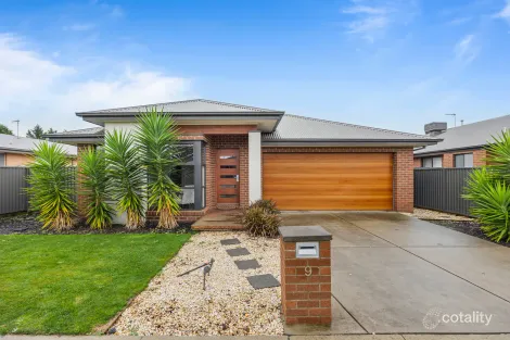 9 Flewin Ave, Miners Rest, VIC 3352