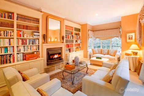 Property photo of 2 Greyleaves Avenue Burradoo NSW 2576