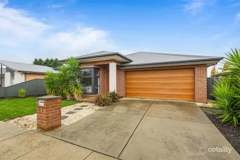 9 Flewin Ave, Miners Rest, VIC 3352