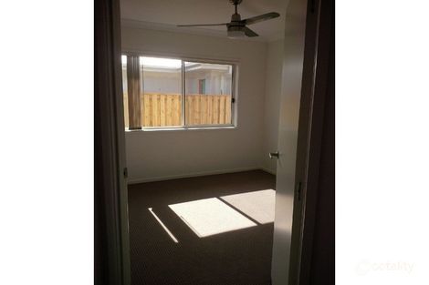 Property photo of 64 Ningaloo Drive Pimpama QLD 4209