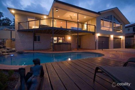 1 Marriott Way, Highland Park, QLD 4211