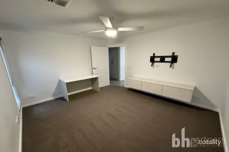 Property photo of 20 McEwen Drive Loxton SA 5333