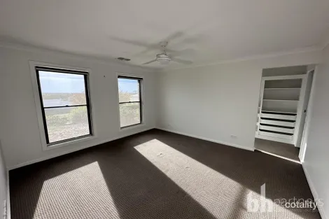 Property photo of 20 McEwen Drive Loxton SA 5333