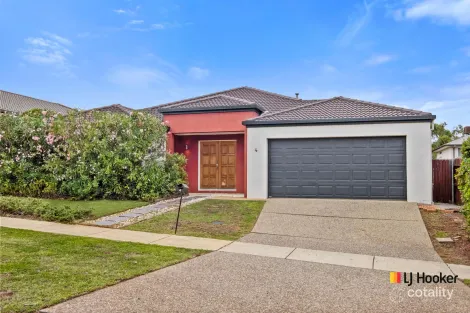 Property photo of 4 Flagstone Street Harrison ACT 2914