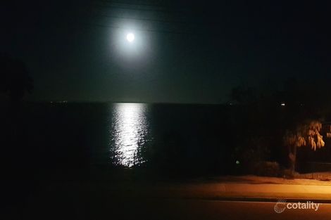 137 Flinders Pde, Scarborough, QLD 4020