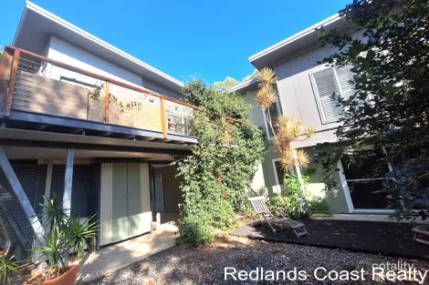 Property photo of 11 Koonwarra Parade Macleay Island QLD 4184