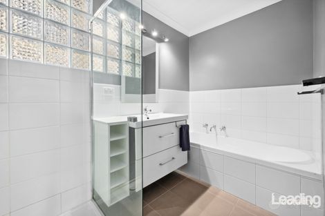 Property photo of 6 Ardcloney Drive Sunbury VIC 3429