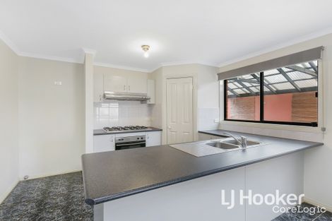 Property photo of 28 Bellbrae Crescent Cranbourne West VIC 3977