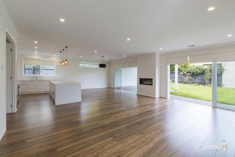 Property photo of 4 Banks Avenue Hampton VIC 3188