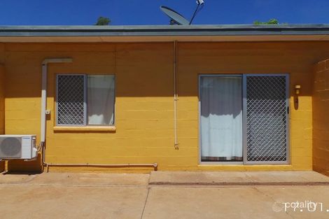 Property photo of 2/10 Seventh Avenue Parkside QLD 4825
