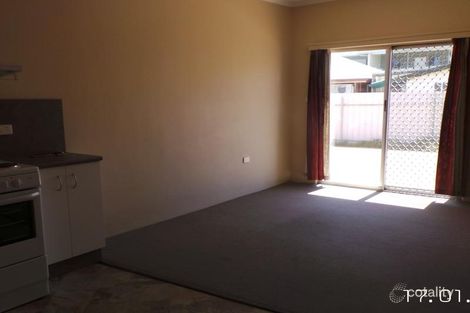 Property photo of 2/10 Seventh Avenue Parkside QLD 4825