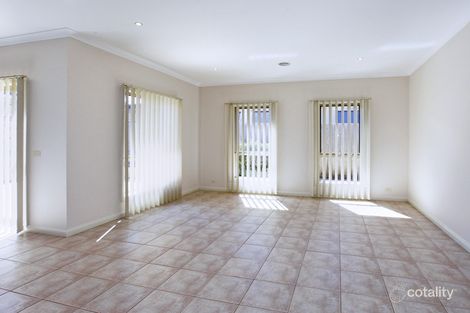 Property photo of 11 Nunan Court Highton VIC 3216