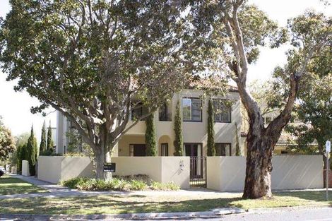 12 Bridge St, Hampton, VIC 3188