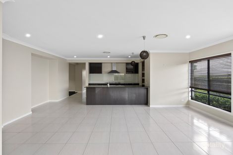 Property photo of 3 Kinglake Crescent Pimpama QLD 4209