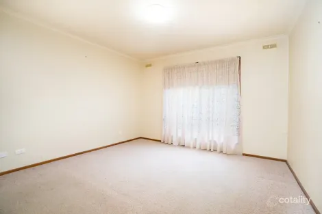 Property photo of 1/32 Huon Creek Road Wodonga VIC 3690