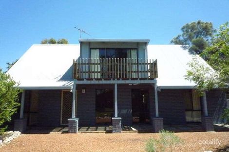 15 Yorrell Pl, Halls Head, WA 6210