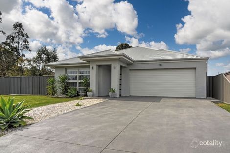 18 Somerset Ave, South Nowra, NSW 2541