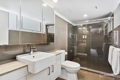 Property photo of 21D/1 Albert Avenue Broadbeach QLD 4218