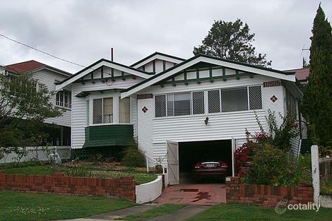 5 Dorothy St, Camp Hill, QLD 4152